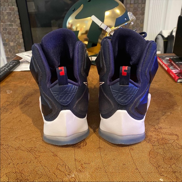 Nike Lebron 13 USA basketball shoes size 13 - Picture 4 of 6